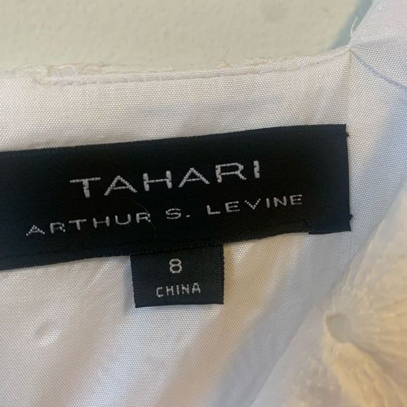 Tahari Arthur S Levine White Cotton Eyelet Sheath Dress Size 8 - Picture 6 of 13